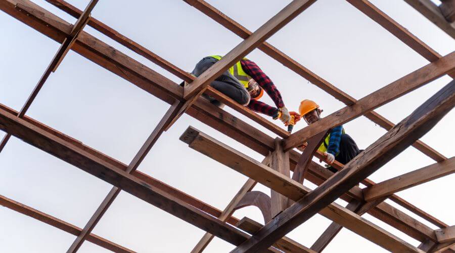 Professional gutter cleaning services in Arapahoe, NC